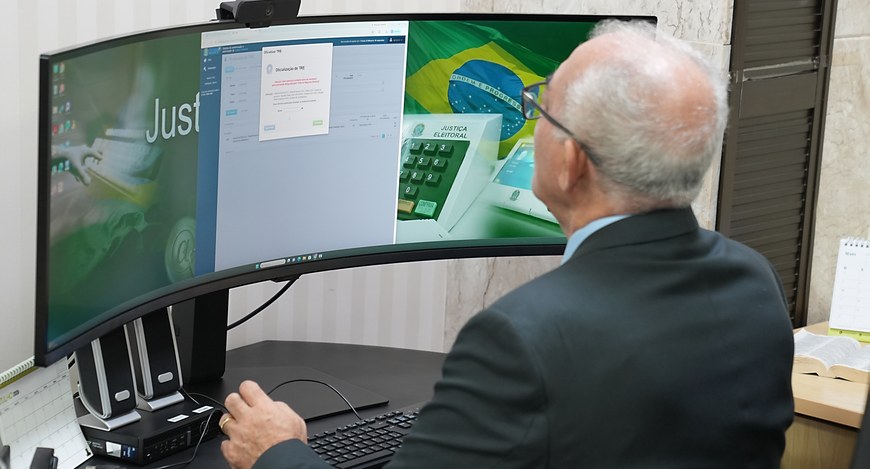 Ato conduzido pelo presidente do TRE-TO autoriza a utilização do sistema com dados oficiais das ...