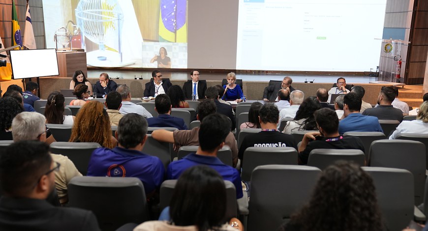 Reunião foi realizada na tarde desta quarta-feira, 19.