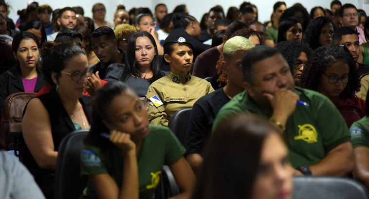 A convite do TRE-TO, mulheres  compartilham experiências do papel feminino na política tocantinense