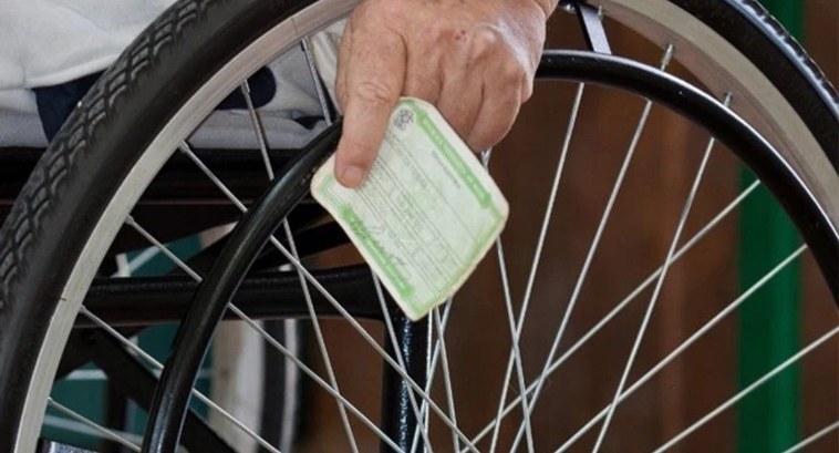 Acessibilidade: eleitores com deficiência ou mobilidade reduzida têm até 8 de maio para solicita...