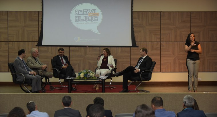 Acessibilidade: Seminário promove o debate sobre inclusão e promoção dos direitos da pessoa com deficiência O evento contou com a participação de mais de 100 pessoas