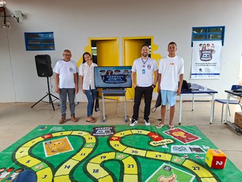 Agentes da Democracia: 26ª ZE leva educação política para estudantes em Mateiros
