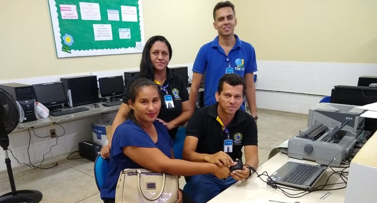 Atendimento itinerante: Mais de 500 eleitores atendidos em 20 dias na 23ª Zona Eleitoral Foram 20 dias de ação ao todo, resultando em 178 alistamentos, 274 transferências, 88 revisões e...