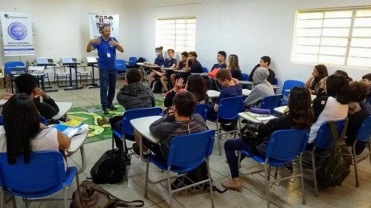 Atividades do Projeto Agentes da Democracia é realizado em colégio da Capital Atividades do Projeto Agentes da Democracia é realizado em colégio da Capital