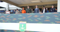 Autoridades civis e militares participam da solenidade do Dia do Soldado, realizada no 22º BI Mec