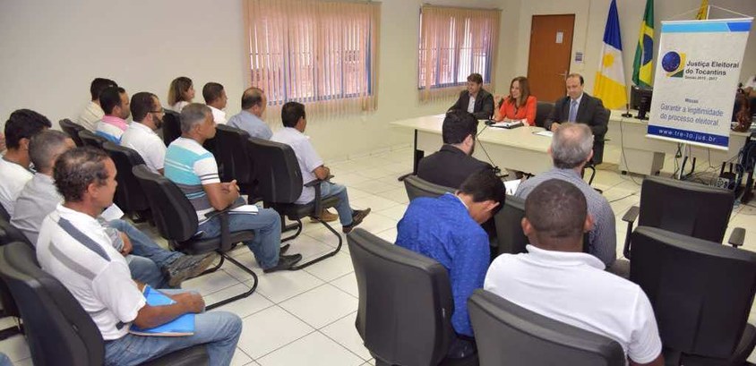 Biometria: autoridades locais de Araguacema e Caseara se reúnem para mobilização dos eleitores 