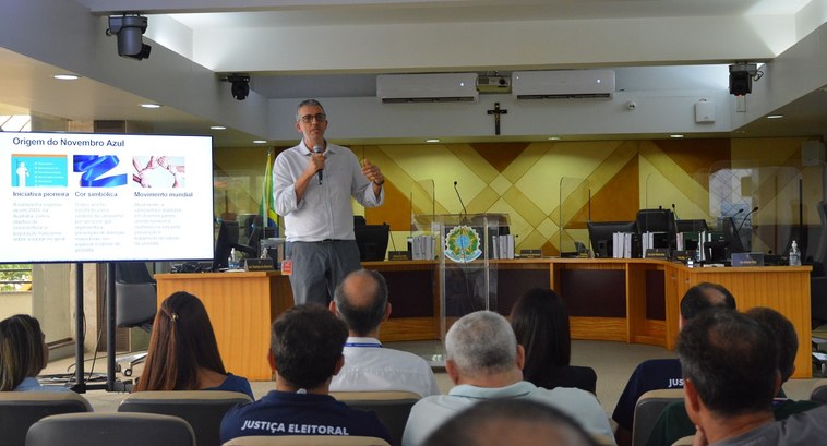 Campanha Novembro Azul do TRE-TO: urologista alerta sobre cuidados com a saúde do homem Campanha Novembro Azul do TRE-TO: urologista alerta sobre cuidados com a saúde do homem