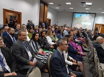 Membros do TRE-TO em evento