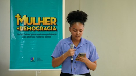 Estudantes do Colégio Dom Alano, em Palmas, participaram de roda de conversa sobre Lei Maria da ...