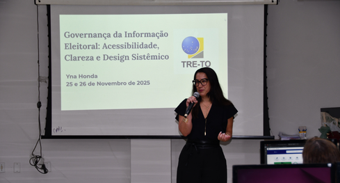 Servidores participam de formação sobre linguagem simples, design de serviços e melhorias na exp...