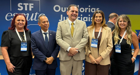 A ouvidora, juíza Edssandra Barbosa da Silva Lourenço e a assessora da ORE-TO, Monalisa Nascimen...