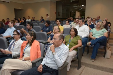 Direito ao voto, participação feminina e atendimento virtual são abordados na programação vesper...