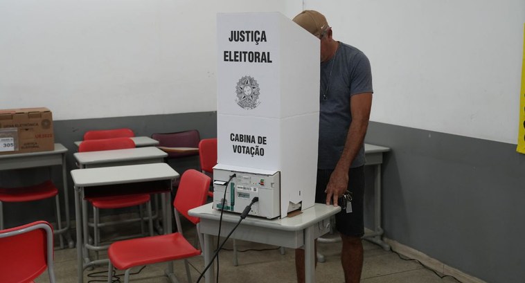 Eleitor que não votou tem até o dia 5 de dezembro para apresentar justificativa Eleitor que não votou tem até o dia 5 de dezembro para apresentar justificativa