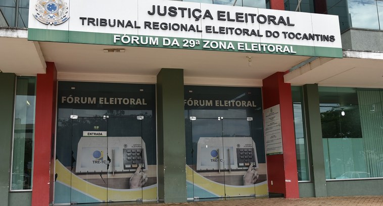 Em Palmas: TRE-TO reúne candidatos, partidos e comunidade para abordar registro, prestação de contas e sistema eleitoral Em Palmas: TRE-TO reúne candidatos, partidos e comunidade para abordar registro, prestação de co...