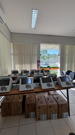 Em todo o Tocantins, cartórios eleitorais fazem carga e lacração em mais de 4 mil urnas eletrônicas