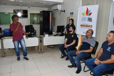 Entrega das carteiras de identidade em Goiatins