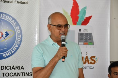 Entrega das carteiras de identidade em Tocantinópolis