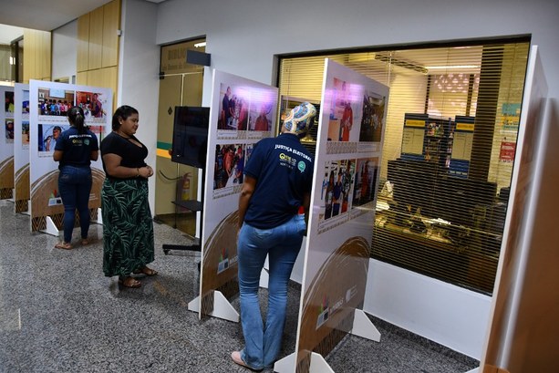 Exposição fotográfica na sede do TRE-TO apresenta riqueza cultural e diversidades dos povos orig...