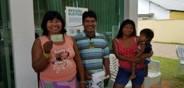 Família Apinajé comparece ao Cartório Eleitoral o recadastro biométrico