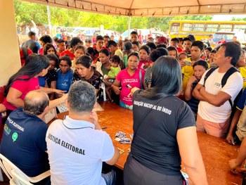 Indígenas Apinajé destacam impacto positivo nas comunidades que recebem atendimento itinerante d...
