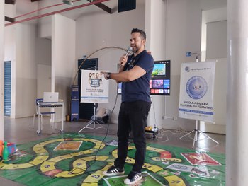 Evento promoveu formação cidadã entre jovens do Colégio Estadual Adelaide Francisco Soares.