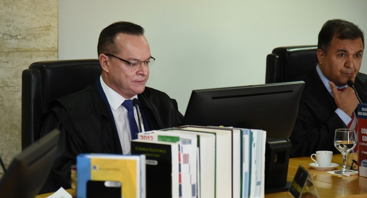 Juiz Agenor Alexandre encerra biênio e se despede da Corte Eleitoral do TRE-TO