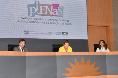 Juíza destaca ações do programa “+Mulher +Democracia” em evento voltado para o 8 de março, no MPTO