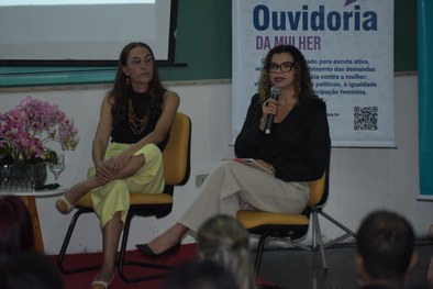 Roda de conversa aconteceu na noite desta quarta-feira, 30, do projeto "Maria nas Comunidades".