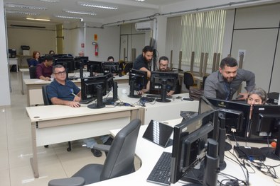 Justiça Eleitoral do Tocantins capacita servidoras e servidores para análise das prestações de c...