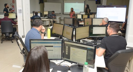 Justiça Eleitoral do Tocantins capacita servidoras e servidores para análise das prestações de c...