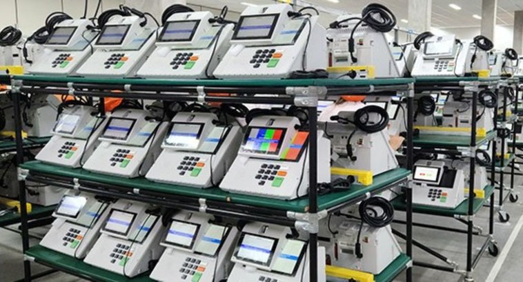 Mais de 28 mil novas urnas eletrônicas devem ser entregues aos TREs em setembro Mais de 28 mil novas urnas eletrônicas devem ser entregues aos TREs em setembro