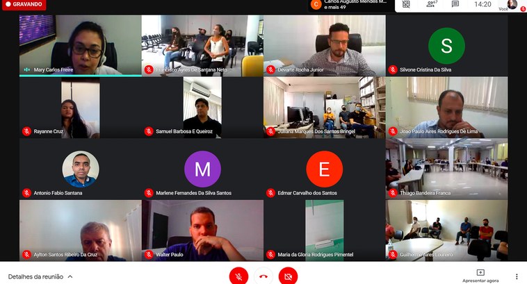 Novos colaboradores do TRE-TO participa de reunião de orientação sobre os protocolos de saúde a serem seguidos no trabalho presencial Novos colaboradores do TRE-TO participa de reunião de orientação sobre os protocolos de saúde a ...