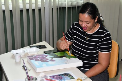 Oficina de pintura em tela da 15ª Semana Cultural