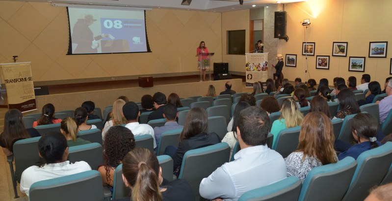 Palestra motivacional e documentário sobre o voto feminino marcam o Dia da Mulher no TRE-TO Palestra motivacional e documentário sobre o voto feminino marcam o Dia da Mulher no TRE-TO
