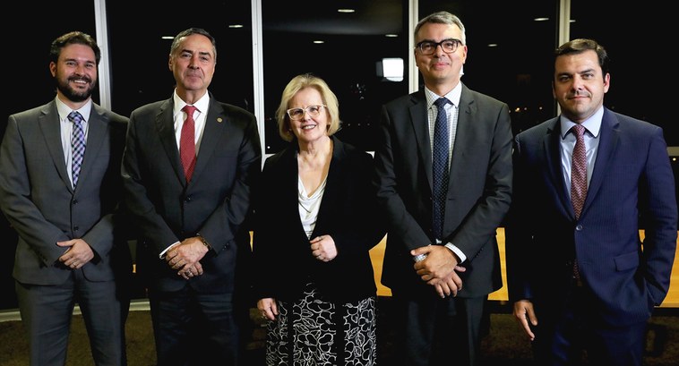 Plataformas aderem ao Programa de Enfrentamento à Desinformação do TSE em 22.10.2019 Plataformas aderem ao Programa de Enfrentamento à Desinformação do TSE