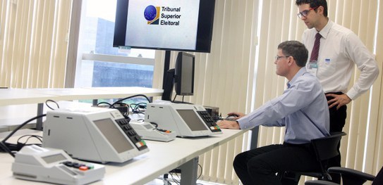 Pré-inscrições para Teste Público de Segurança 2019 vão até 8 de setembro Investigadores selecionados testarão componentes do sistema eletrônico de votação. Evento será r...