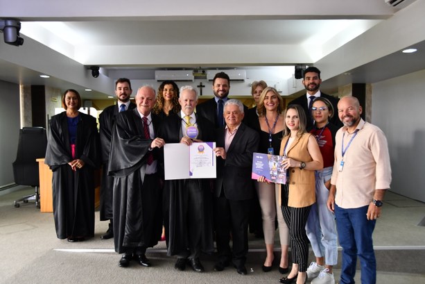 Premiada no TSE, Central de Atendimento reduz burocracia e moderniza serviços aos eleitores, destacam desembargadores do TRE-TO Premiada no TSE, Central de Atendimento reduz burocracia e moderniza serviços aos eleitores, des...