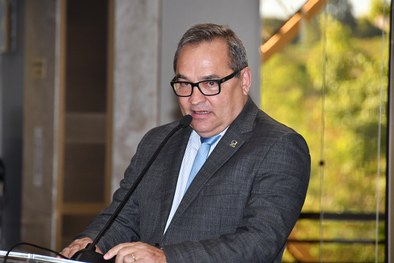 Presidente do TRE-TO apresenta relatório da gestão 2023-2025 e recebe homenagens em sua despedid...
