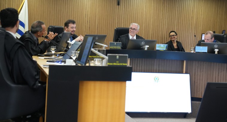 #ParaTodosVerem: otografia mostra uma sessão plenária do Tribunal Regional Eleitoral do Tocantin...