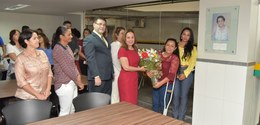 Presidente do TRE-TO inaugura refeitório e homenageia a colaboradora Maria do Socorro