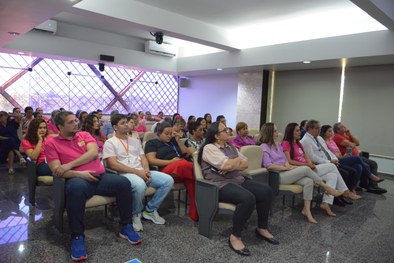 Prevenção ao câncer de mama: TRE-TO promove palestra em ação da campanha Outubro Rosa