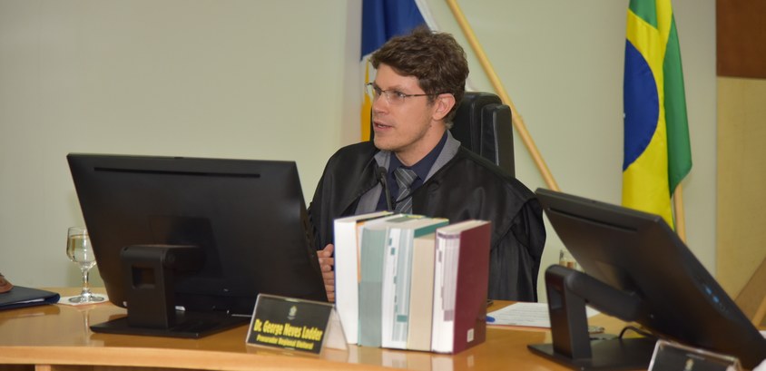 Procurador eleitoral e se despede da Corte do TRE-TO após fim do biênio Procurador eleitoral e se despede da Corte do TRE-TO após fim do biênio