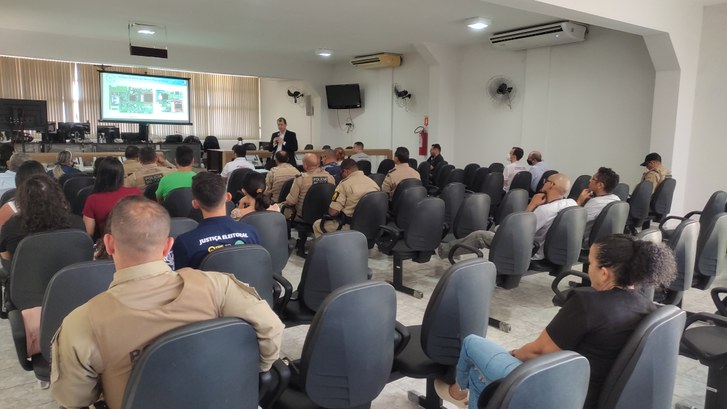 Projeto Democracia: Diálogo e Transparência na Câmara Municipal de Tocantinópolis