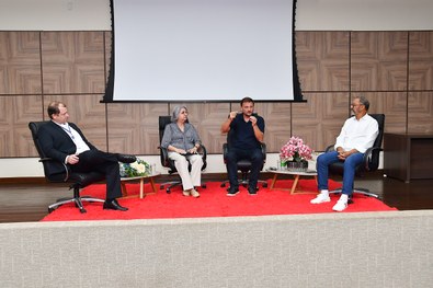 Roda de conversa no TRE-TO reflete sobre os impactos da era digital nas relações humanas
