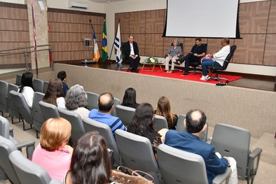 Roda de conversa no TRE-TO reflete sobre os impactos da era digital nas relações humanas
