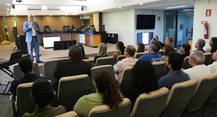 Encontro integra ações de valorização da vida e incentiva reflexões sobre relações humanas no am...