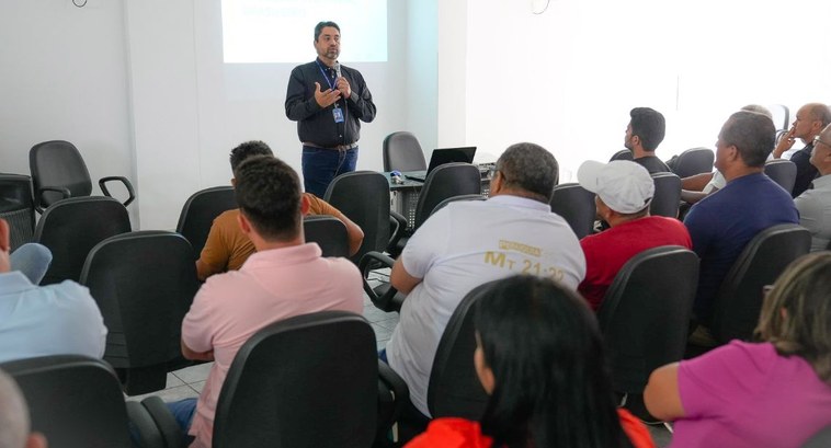 Tocantinópolis: Comunidade, pré-candidatos e representantes de partidos políticos recebem informações do TRE-TO sobre processo eleitoral Tocantinópolis: Comunidade, pré-candidatos e representantes de partidos políticos recebem inform...