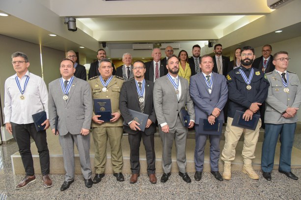 TRE-TO concede Medalha e Diploma do Mérito Eleitoral a instituições e profissionais por atuação ...