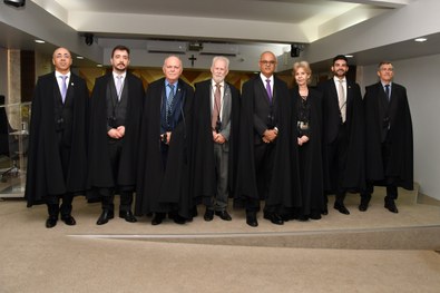 TRE-TO dá posse integrante da Corte na classe dos juízes federais