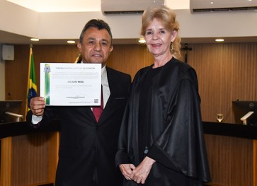 TRE-TO diploma deputado federal eleito após retotalização de votos das Eleições 2022